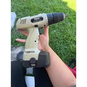 Black & Decker Cordless Drill 18V Power Tool Home Improvement-Untested